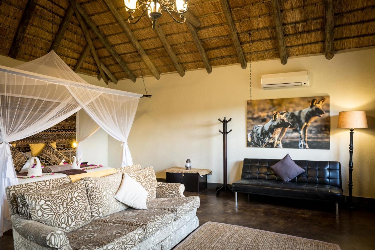 Umkumbe Safari Lodge Riverside Skukuza Luaran gambar