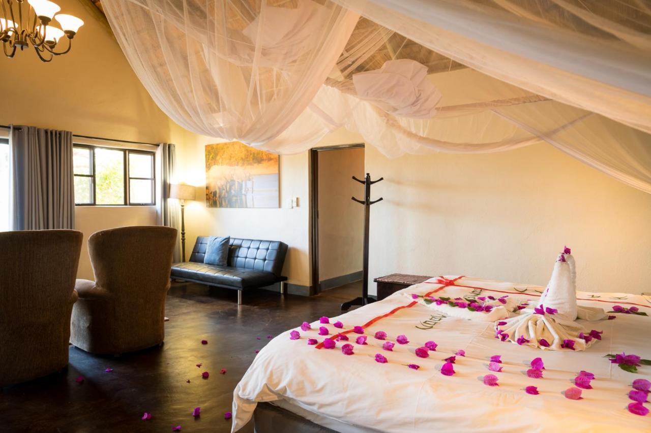 Umkumbe Safari Lodge Riverside Skukuza Luaran gambar