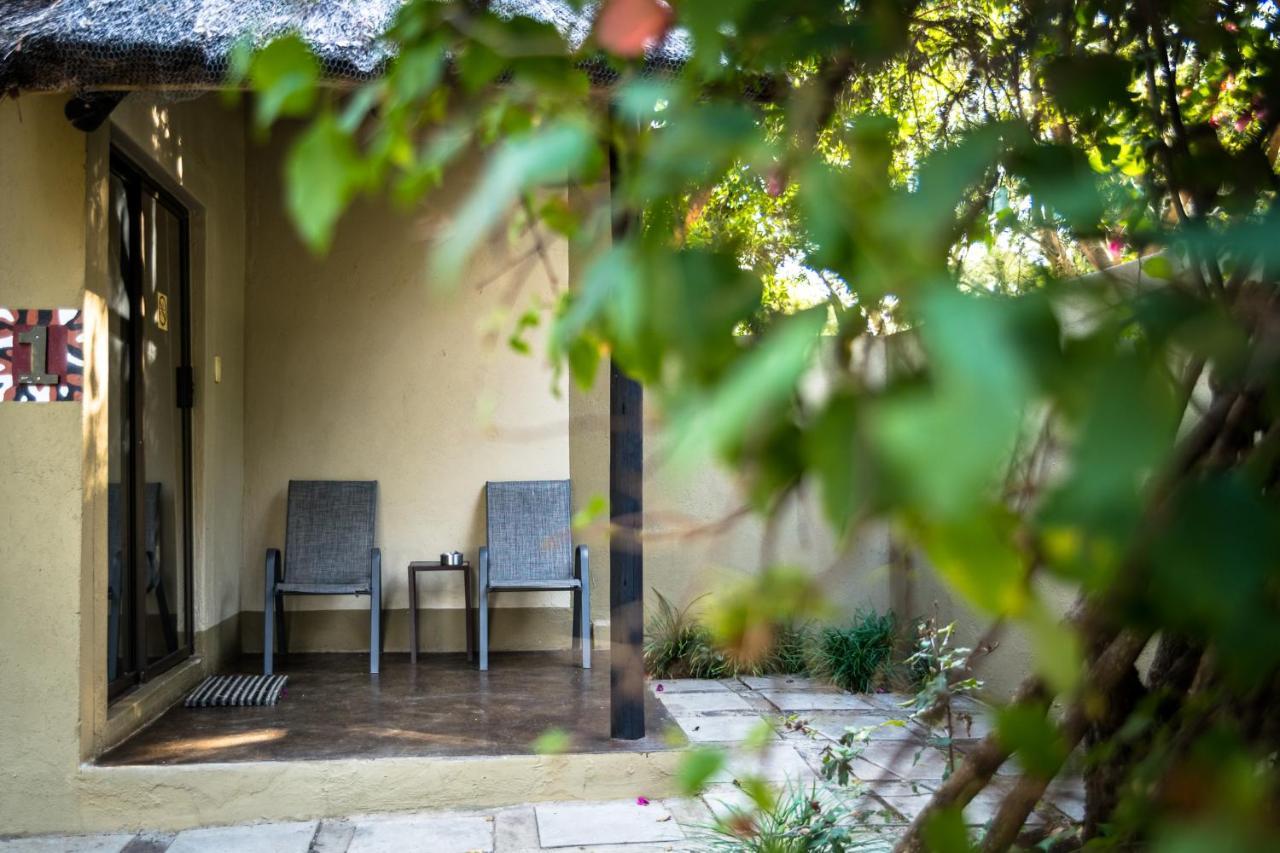 Umkumbe Safari Lodge Riverside Skukuza Luaran gambar