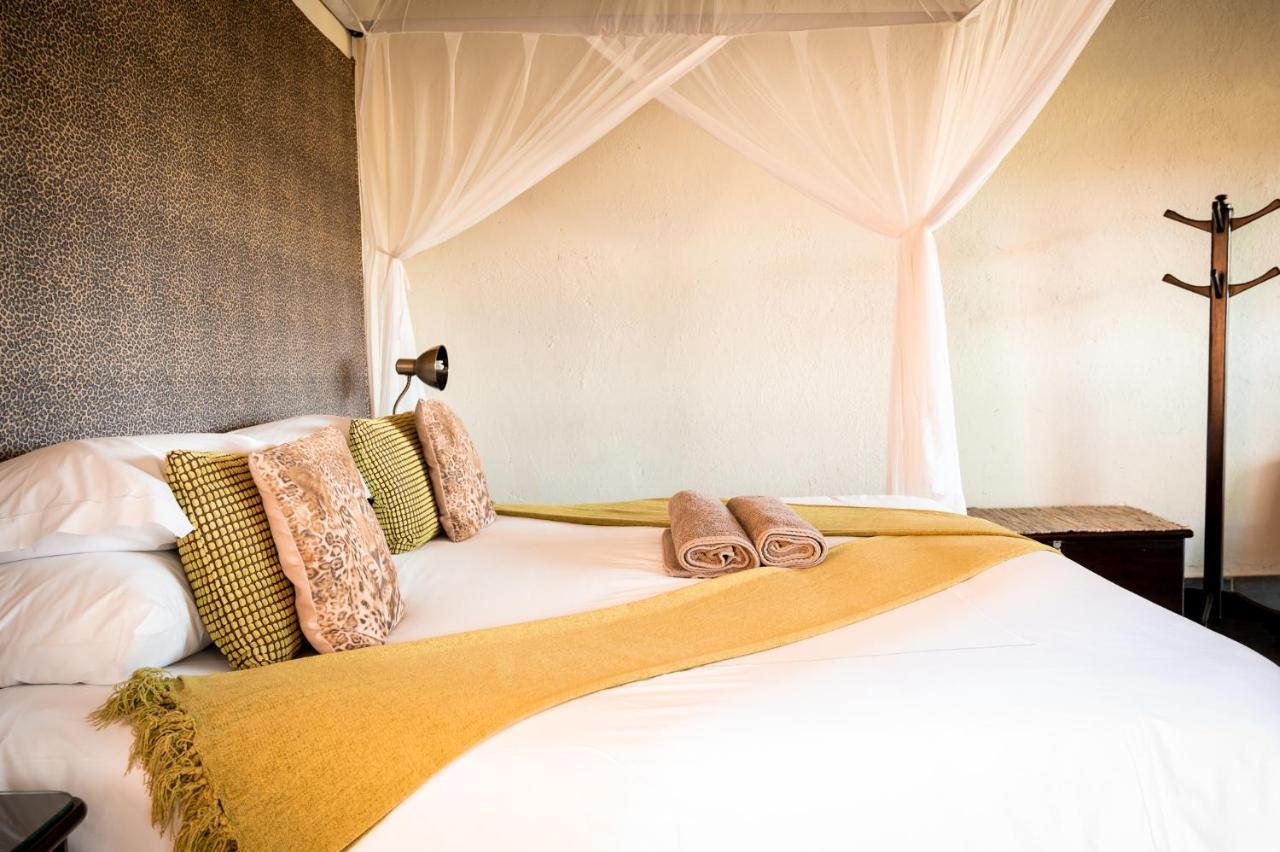 Umkumbe Safari Lodge Riverside Skukuza Luaran gambar