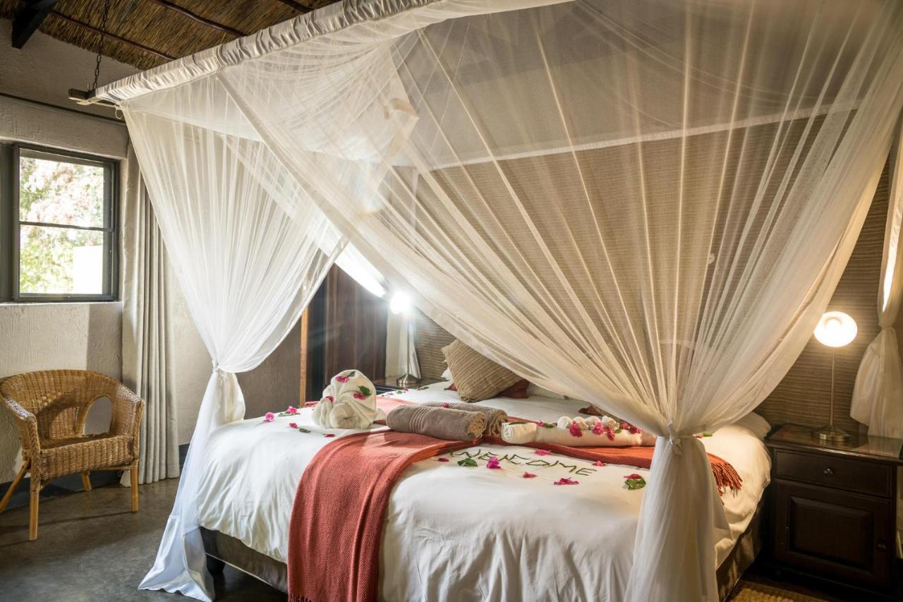 Umkumbe Safari Lodge Riverside Skukuza Luaran gambar